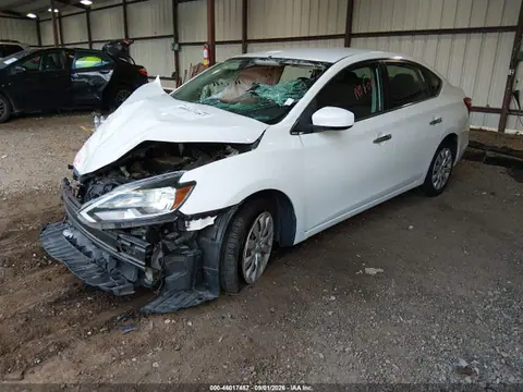 2018 Nissan SENTRA S VIN 3N1AB7APXJY204852 фото 2