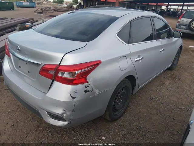 3N1AB7AP2KY249835 — 2019 Nissan Sentra S, фото 4 с аукциона IAAI 29.09.2026, Естественный износ