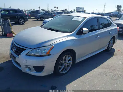 2015 Nissan SENTRA SR VIN 3N1AB7AP2FY226447 фото 2