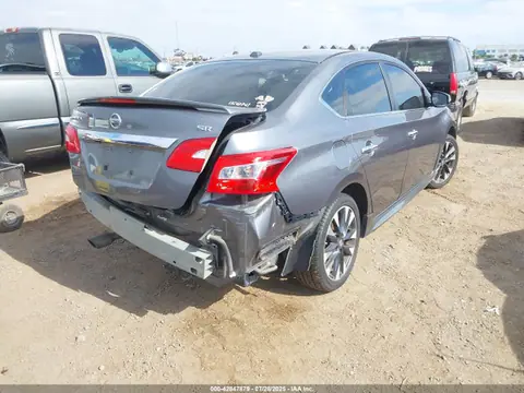 2016 Nissan SENTRA SR VIN 3N1AB7AP8GY281695 фото 4