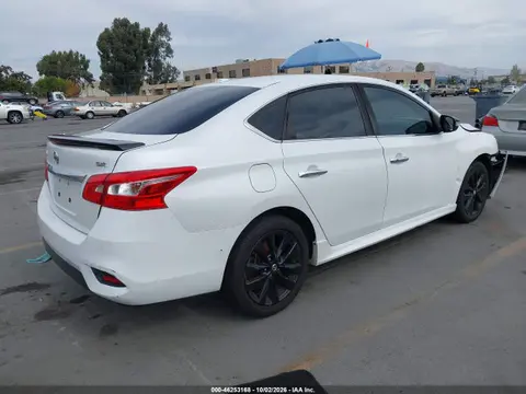 2017 Nissan SENTRA SR VIN 3N1AB7AP4HY375798 фото 4