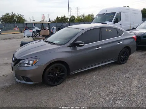 2018 Nissan SENTRA SR VIN 3N1AB7AP2JY260705 фото 2