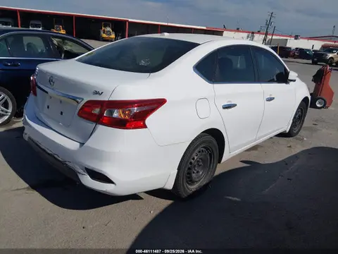 2017 Nissan SENTRA SV VIN 3N1AB7AP8HY368806 фото 4