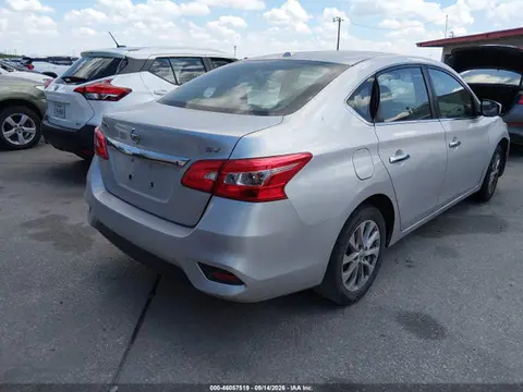 2018 Nissan SENTRA SV VIN 3N1AB7AP3JL655523 фото 4