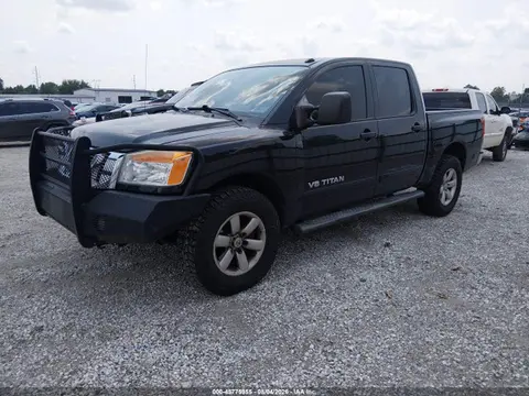 2014 Nissan TITAN SV VIN 1N6BA0EC2EN516263 фото 2