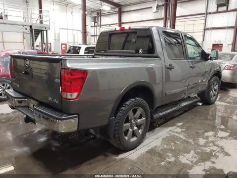 2015 Nissan TITAN SV VIN 1N6AA0EC7FN513632 фото 4