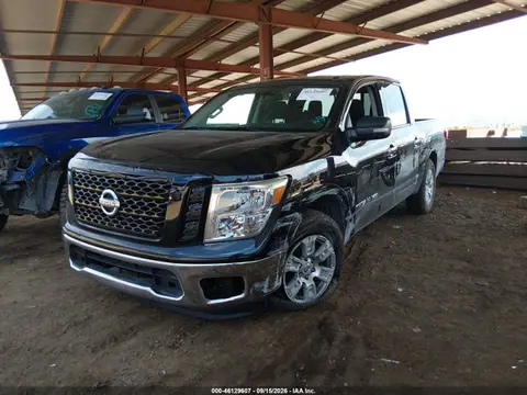 2019 Nissan TITAN SV VIN 1N6AA1EK6KN511961 фото 2