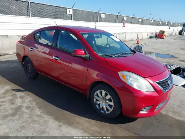 3N1CN7AP7EK462237 — 2014 Nissan Versa 1.6 S/1.6 S+/1.6 SL/1.6 SV, Естественный износ (Normal Wear & Tear), фото до ремонта