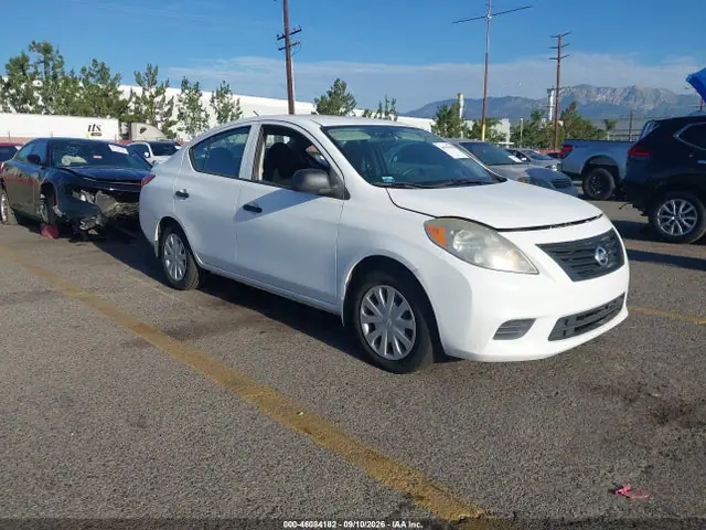 3N1CN7AP2EL863396 — 2014 Nissan Versa 1.6 S, Естественный износ (Normal Wear & Tear), фото до ремонта
