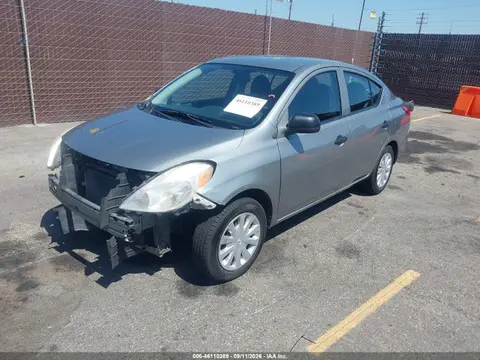 2014 Nissan Versa 1.6 S VIN 3N1CN7AP8EL807043 фото 2