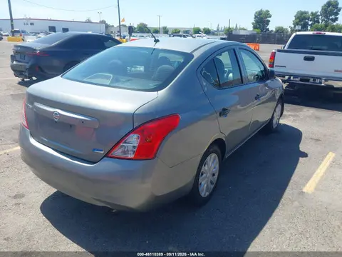 2014 Nissan Versa 1.6 S VIN 3N1CN7AP8EL807043 фото 4
