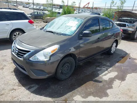 2015 Nissan Versa 1.6 S VIN 3N1CN7AP9FL906911 фото 2