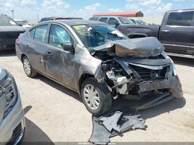 2015 Nissan Versa 1.6 S+ VIN 3N1CN7AP0FL958041 фото 1