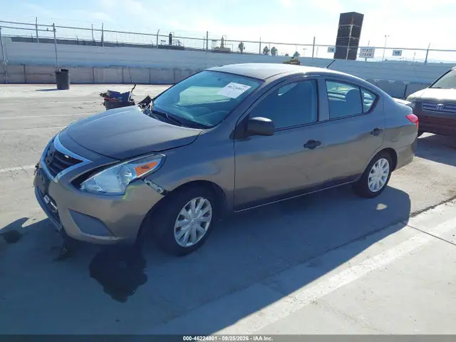 3N1CN7AP3FL939192 — 2015 Nissan Versa 1.6 S, фото 2 с аукциона IAAI 14.10.2026, Передняя часть