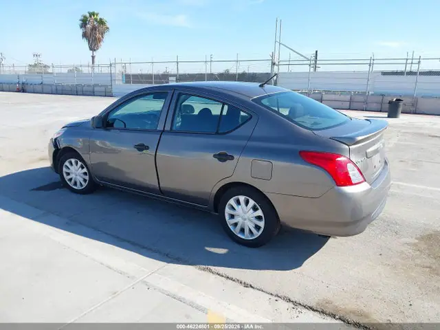 3N1CN7AP3FL939192 — 2015 Nissan Versa 1.6 S, фото 3 с аукциона IAAI 14.10.2026, Передняя часть