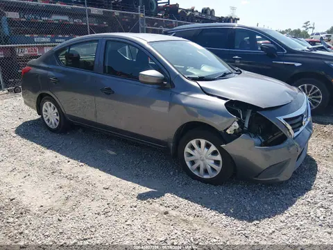 3N1CN7AP1GL845023 — 2016 Nissan Versa 1.6 S, Передняя часть (Front End), фото до ремонта