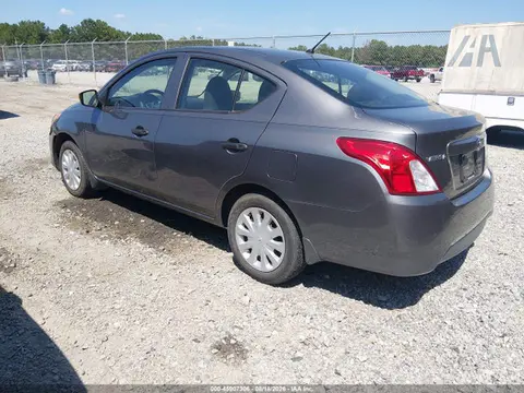 2016 Nissan Versa 1.6 S VIN 3N1CN7AP1GL845023 фото 3