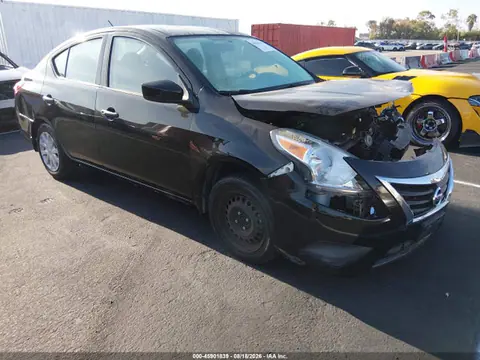 3N1CN7AP9HL853906 — 2017 Nissan Versa 1.6 S, Передняя часть (Front End), фото до ремонта