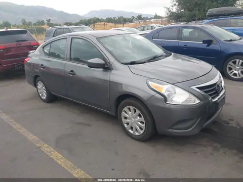 3N1CN7AP5HL826105 — 2017 Nissan Versa 1.6 S, Естественный износ (Normal Wear & Tear), фото до ремонта