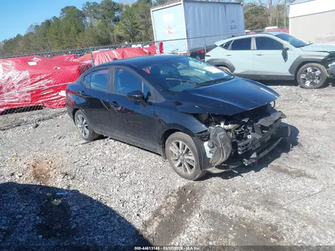3N1CN8EV3NL849568 — 2022 Nissan Versa 1.6 SV Xtronic Cvt, Передняя часть (Front End), фото до ремонта