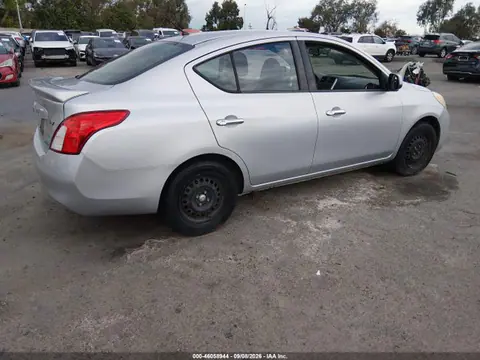2014 Nissan Versa 1.6 Sv VIN 3N1CN7AP7EL818213 фото 4