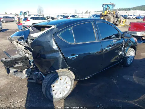 2015 Nissan Versa 1.6 Sv VIN 3N1CN7AP5FL827414 фото 4