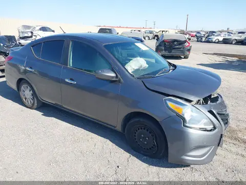 3N1CN7AP9HL875694 — 2017 Nissan Versa 1.6 SV, Передняя часть (Front End), фото до ремонта