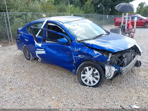 3N1CN7AP8HL854058 — 2017 Nissan Versa 1.6 SV, Правый бок (Right Side), фото до ремонта