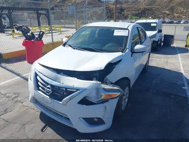 3N1CN7AP3JL801502 — 2018 Nissan Versa 1.6 SV, фото 2 с аукциона IAAI 14.10.2026, Передняя часть слева