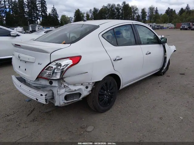 3N1CN7AP5KL878566 — 2019 Nissan Versa 1.6 SV, фото 4 с аукциона IAAI 14.10.2026, Передняя часть справа