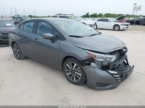 3N1CN8EV9SL835833 — 2025 Nissan Versa 1.6 SV, Передняя часть (Front End), фото до ремонта