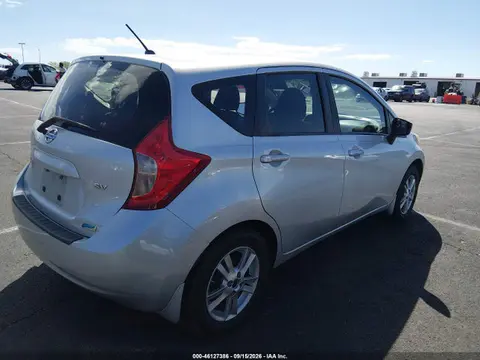 2015 Nissan Versa Note Sv VIN 3N1CE2CP7FL389110 фото 4