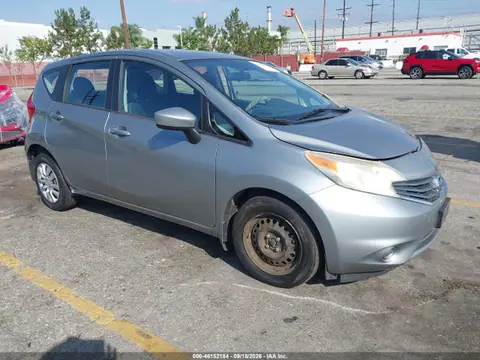 3N1CE2CP0FL448093 — 2015 Nissan Versa Note SV, Передняя часть слева (Left Front), фото до ремонта