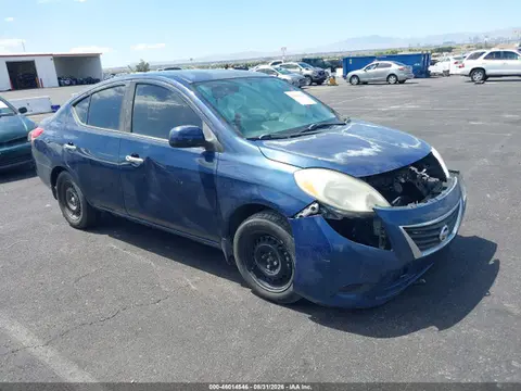 3N1CN7AP0EK463567 — 2014 Nissan Versa, Естественный износ (Normal Wear & Tear), фото до ремонта