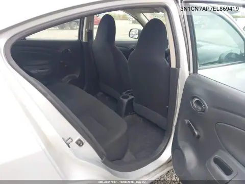 3N1CN7AP7EL869419 — 2014 Nissan Versa, Передний левый, фото до ремонта