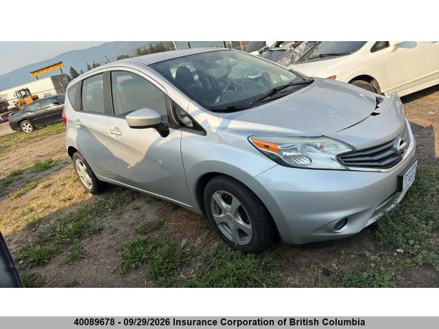2015 Nissan Versa VIN 3N1CE2CP3FL402418 фото 1