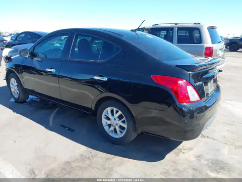 3N1CN7AP7JL871634 — 2018 Nissan Versa, фото 4 с аукциона IAAI, Повреждение двигателя