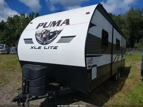 2019 Palomino Puma VIN 5ZT2PUNB8K4002823 фото 2