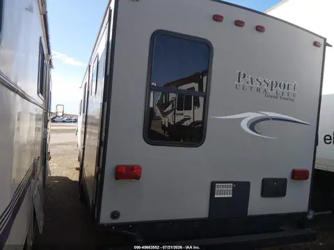 2016 Passport Other VIN 4YDT33229GX415370 фото 3