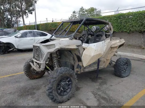 2015 Polaris Rzr Xp 1000 Eps VIN 4XAVDK992FB318262 фото 2