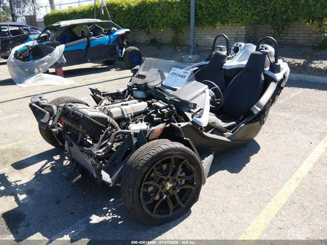 57XAASHD1P8160881 — 2023 Polaris Slingshot S, фото 2 с аукциона IAAI 29.09.2026, Передняя часть
