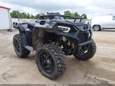 4XASHE579PA122923 — 2023 Polaris Sportsman Trail 570, Левый бок (Left Side), фото до ремонта