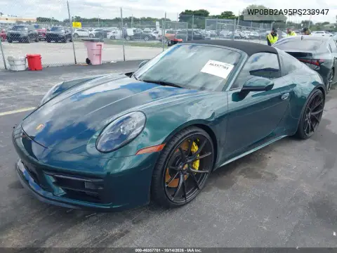 WP0BB2A95PS233947 — 2023 Porsche 911, фото 2 с аукциона IAAI, Передняя часть