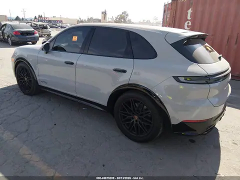2025 Porsche Cayenne Gts VIN WP1AG2AY8SDA24203 фото 3