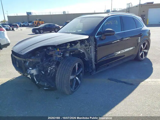 WP1AN2AY6SDA22343 — 2025 Porsche Cayenne Phev, фото 2 с аукциона IAAI 14.10.2026, Передняя часть