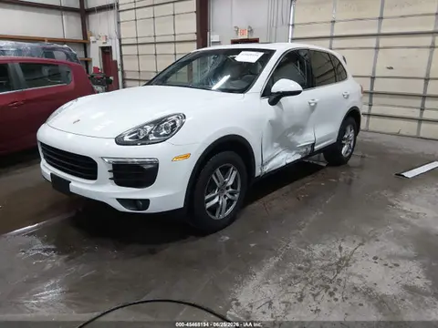 2016 Porsche Cayenne VIN WP1AA2A24GLA06579 фото 2