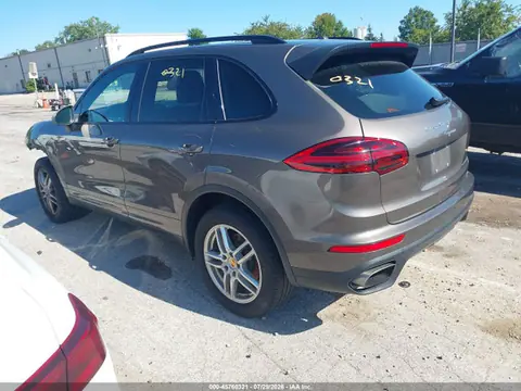 2016 Porsche Cayenne VIN WP1AA2A24GKA12761 фото 3
