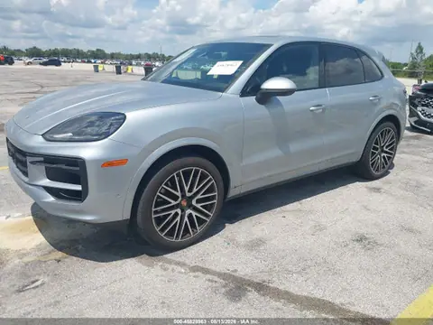 2025 Porsche Cayenne VIN WP1AA2AY8SDA02266 фото 2