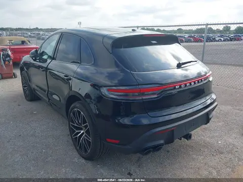 2024 Porsche Macan T VIN WP1AA2A55RLB18899 фото 3