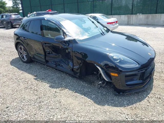2025 Porsche Macan T VIN WP1AA2A50SLB09646 фото 1